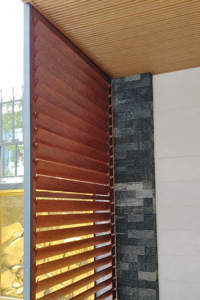 lắp đặt cửa chớp (4)
