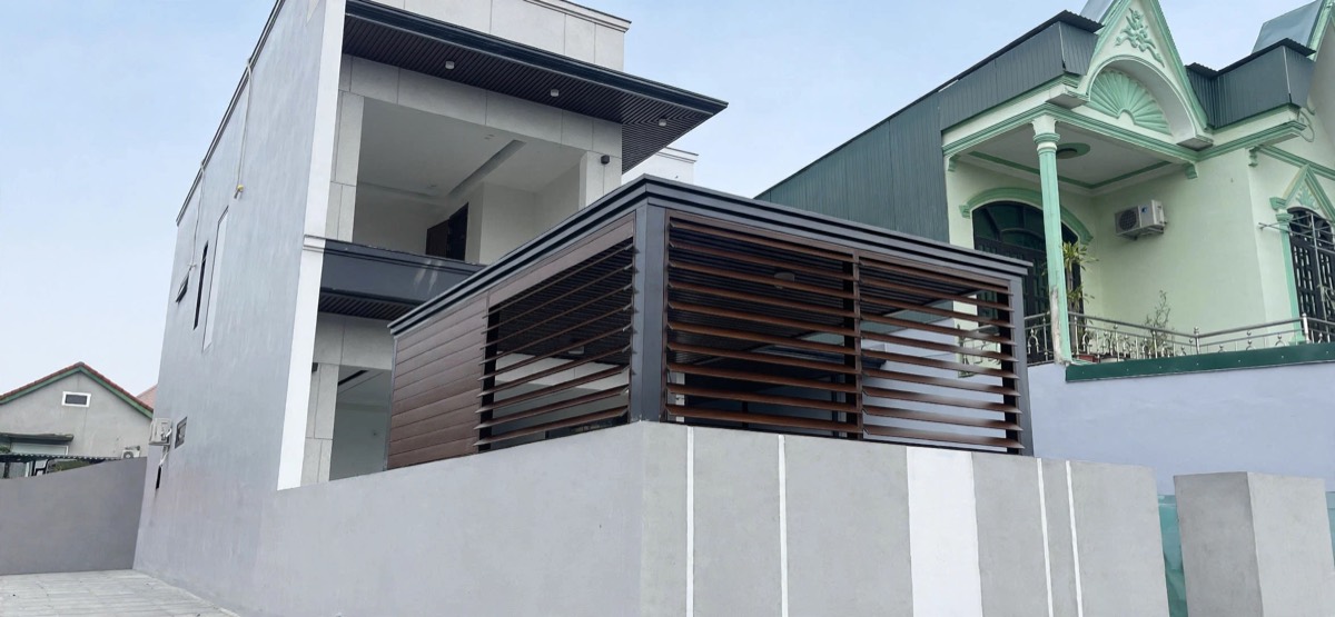 Cửa chớp nhôm W pro